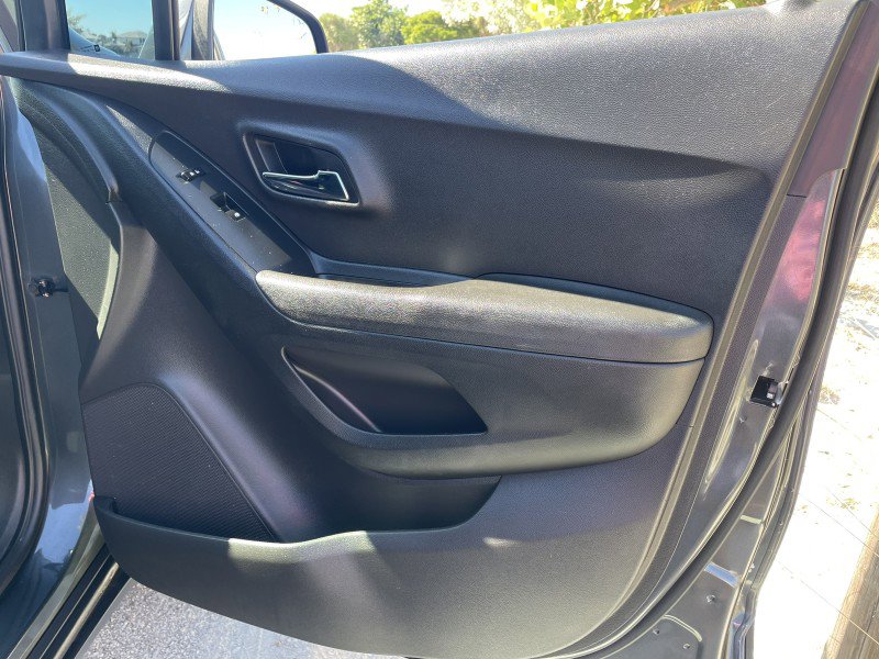Used 2016 Chevrolet Trax LS image 20