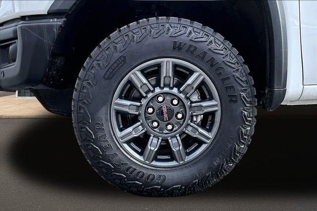 Certified 2025 GMC Sierra 1500 AT4X AWD/4WD image 8