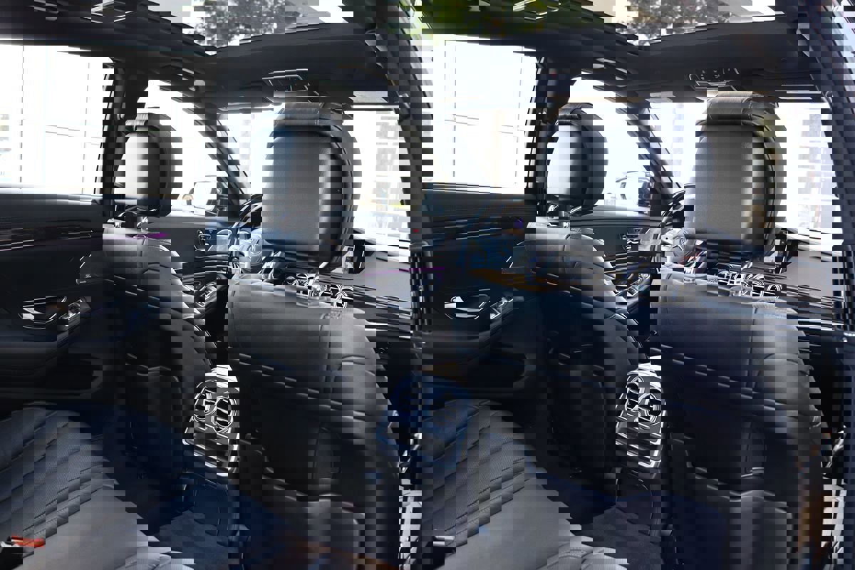 Used 2018 Mercedes-Benz S 450 Sedan image 36