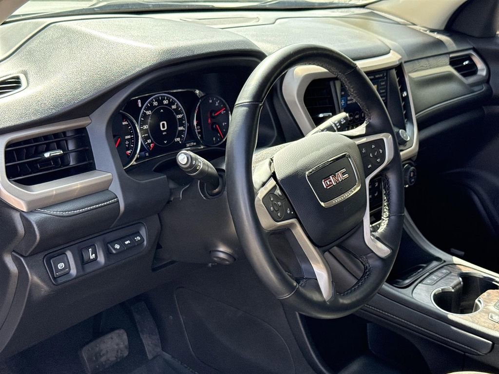Used 2023 GMC Acadia Denali image 9