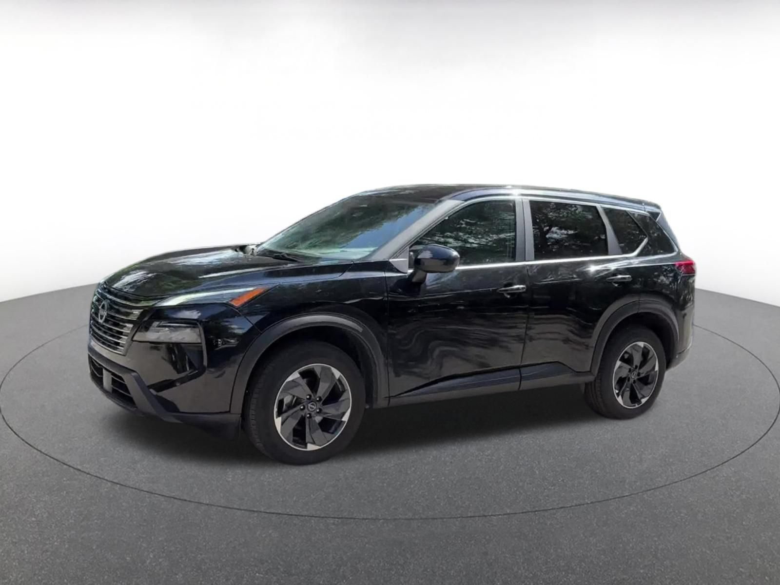 Used 2025 Nissan Rogue SV FWD image 6