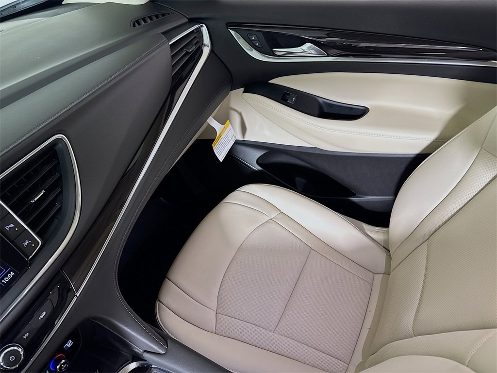 Certified 2024 Buick Enclave Essence image 20