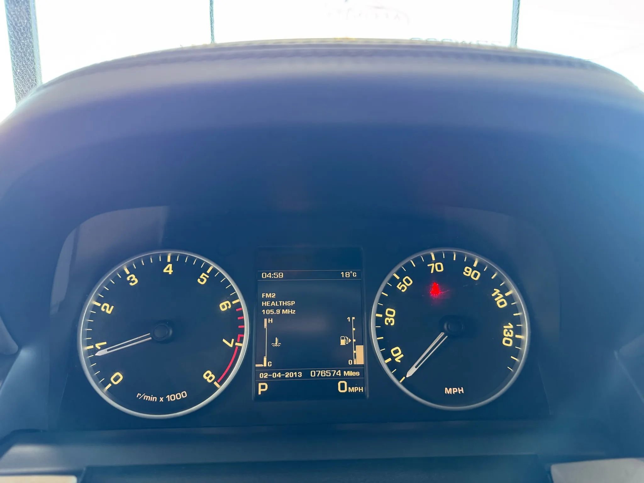 Used 2016 Land Rover LR4 HSE LUX image 35