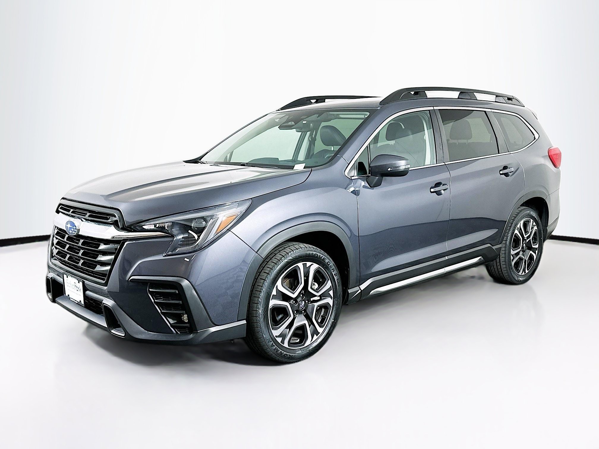 Used 2023 Subaru Ascent Limited AWD/4WD image 3
