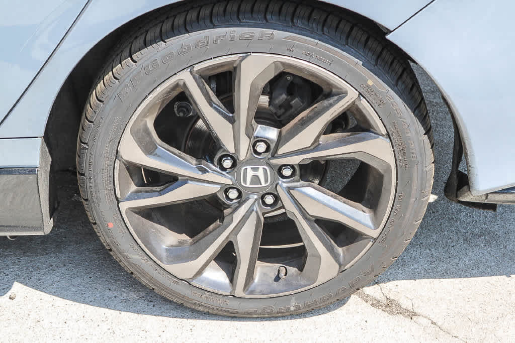 Used 2019 Honda Civic Sport image 8