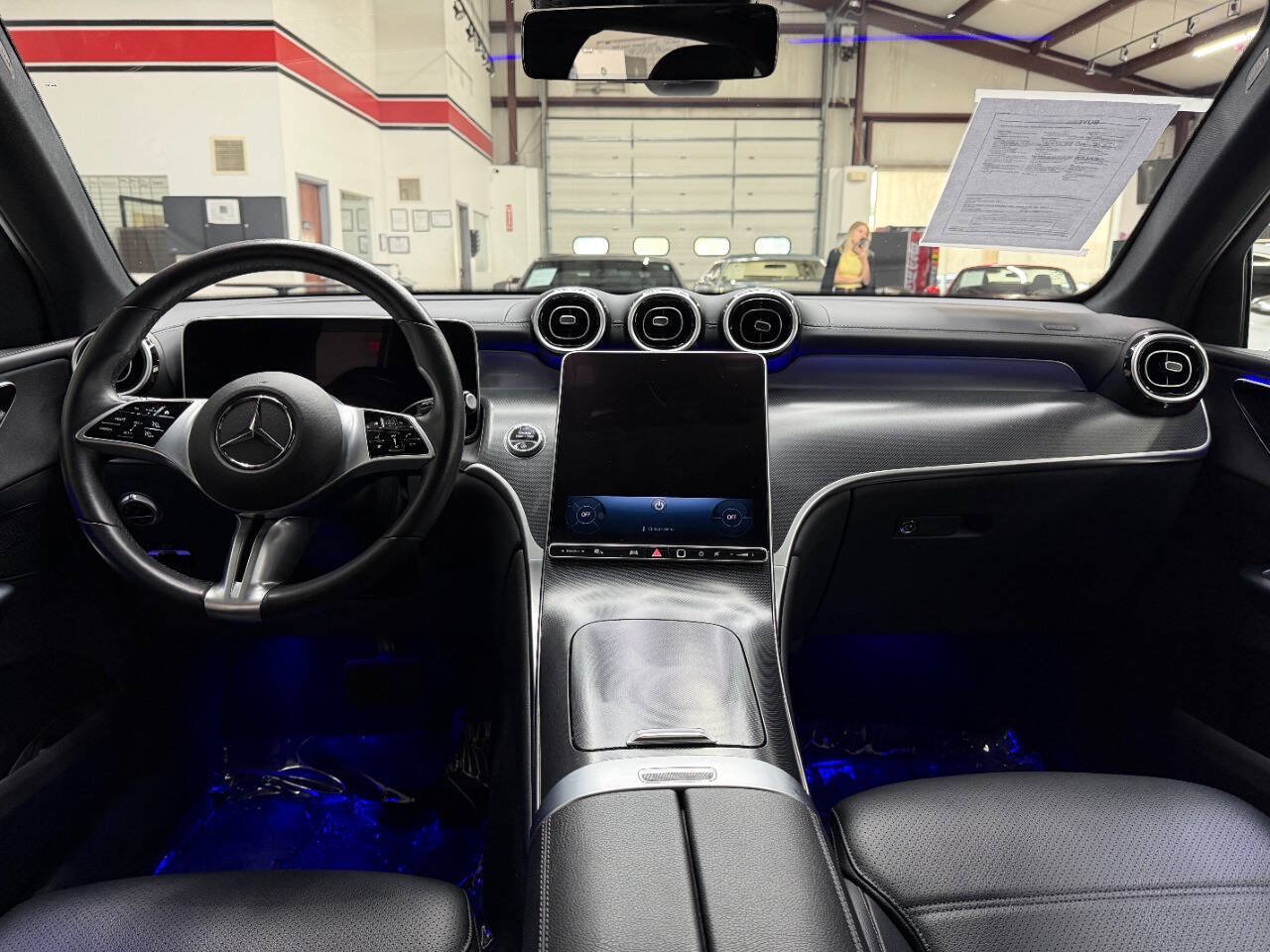 Used 2024 Mercedes-Benz GLC 300 image 20