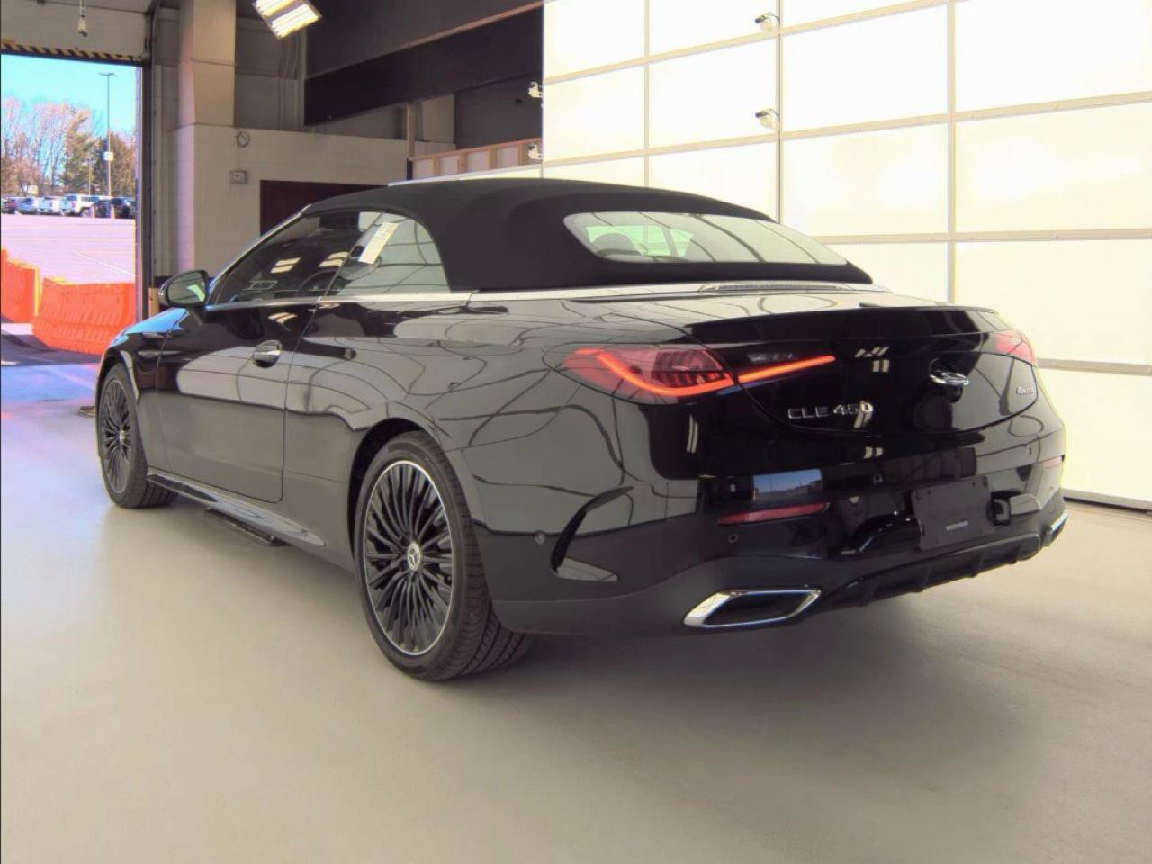 Used 2024 Mercedes-Benz CLE 450 4MATIC Cabriolet image 3