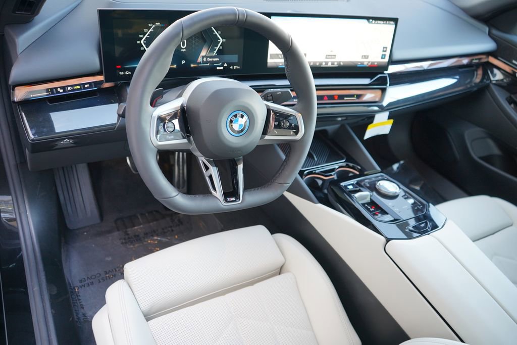 New 2026 BMW i5 eDrive40 w/ M Sport Package image 12