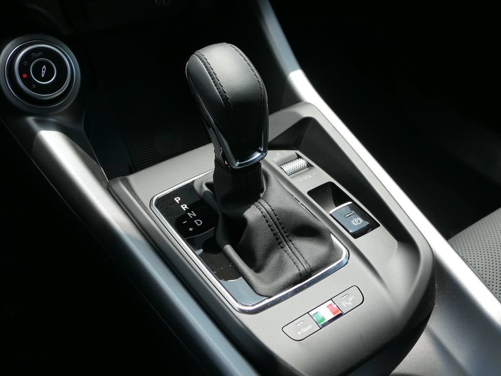 Used 2025 Alfa Romeo Tonale w/ Premium Package AWD/4WD image 19
