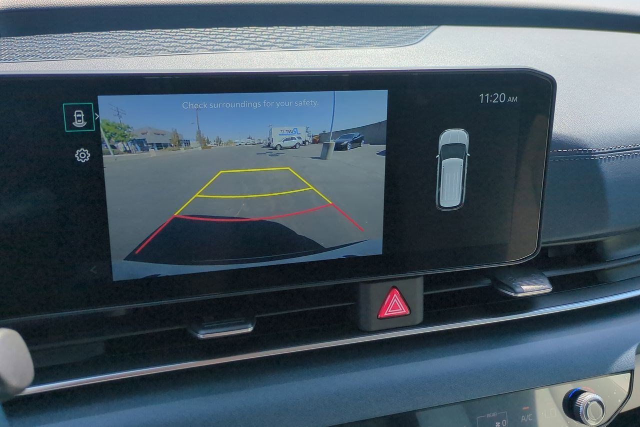 New 2026 Kia Carnival EX image 17
