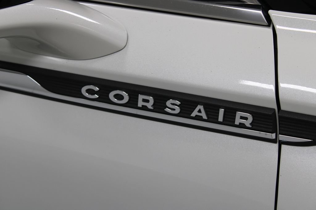 Used 2023 Lincoln Corsair FWD image 12