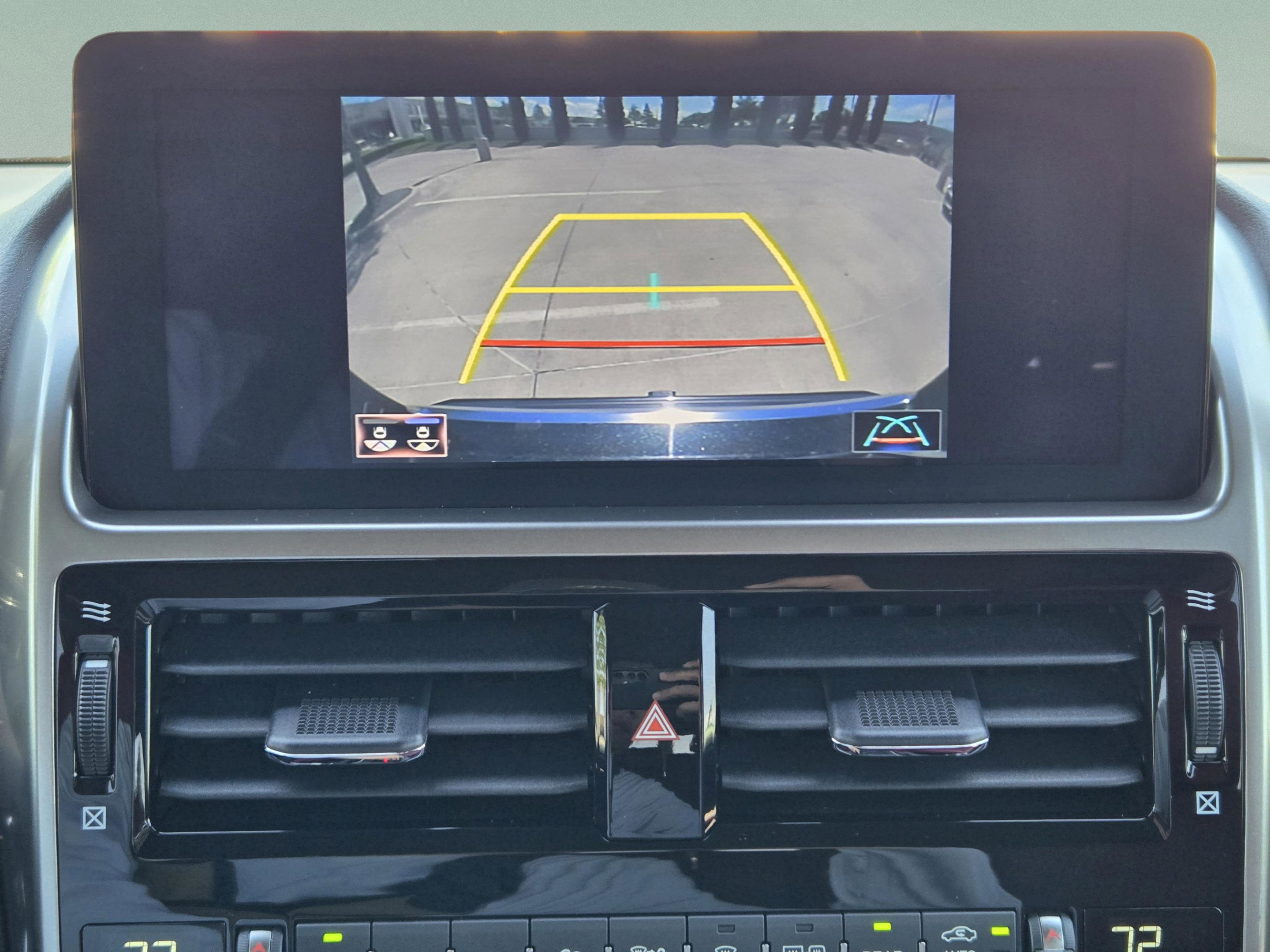 Used 2023 Lexus GX 460 Premium w/ Premium Plus Package image 12