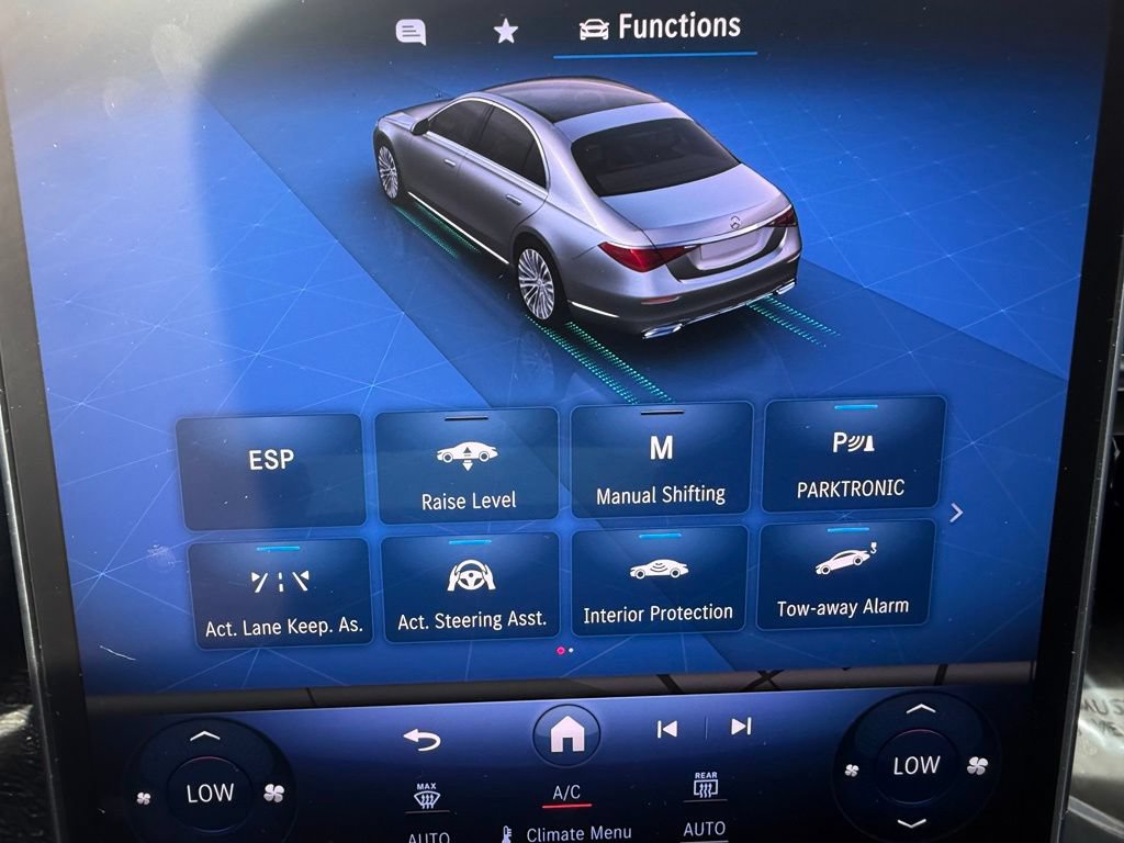 Used 2022 Mercedes-Benz S 500 4MATIC w/ AMG Line Package image 24