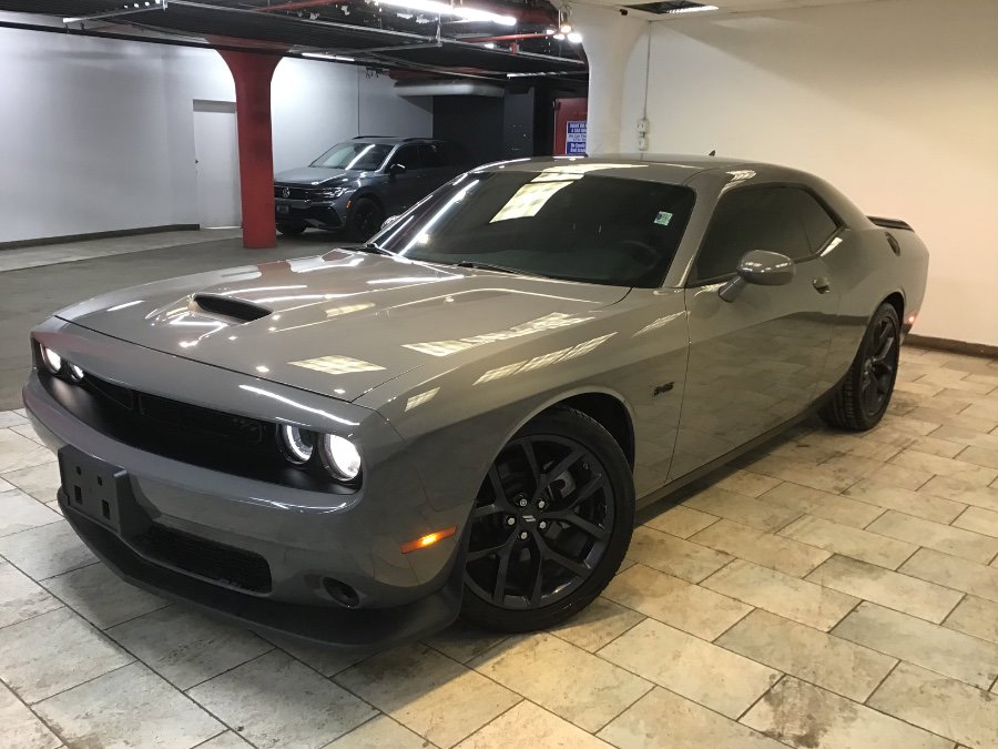 Used 2023 Dodge Challenger R/T w/ Blacktop Package image 5