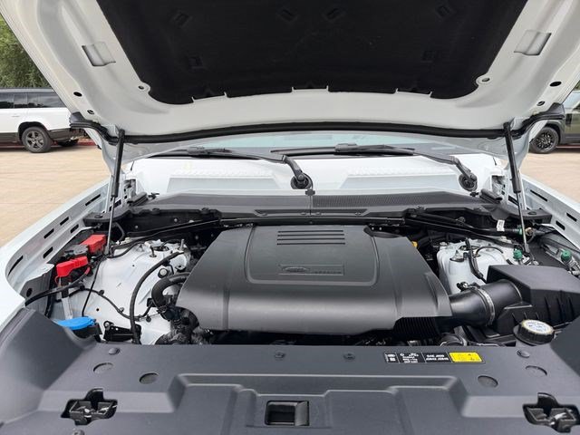 New 2026 Land Rover Defender 110 S AWD/4WD image 19