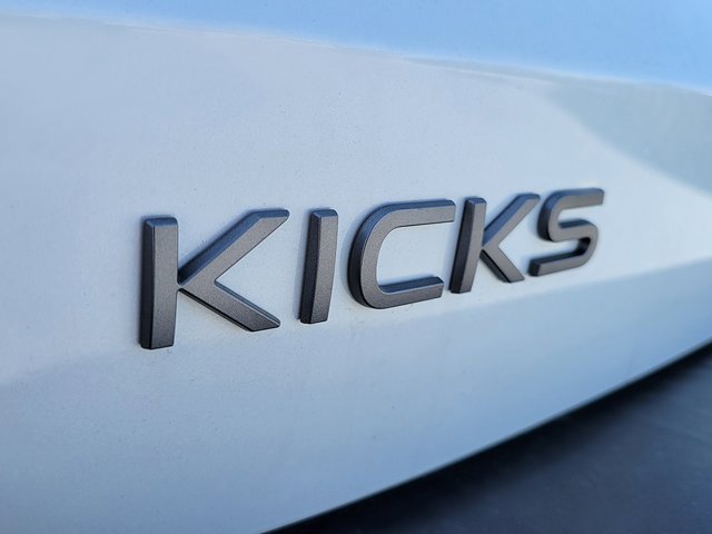 New 2025 Nissan Kicks SV image 9