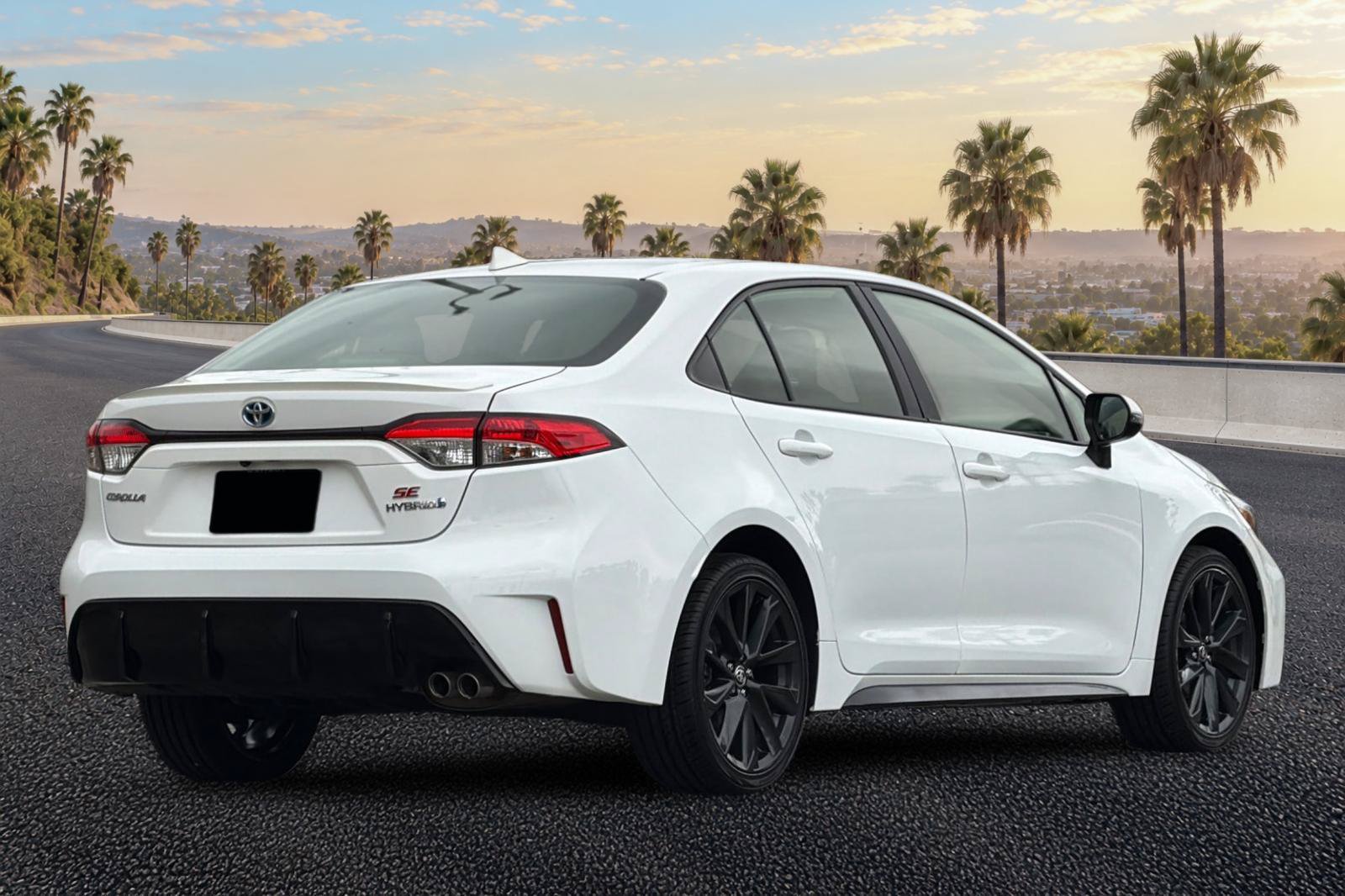 Used 2024 Toyota Corolla SE FWD image 4