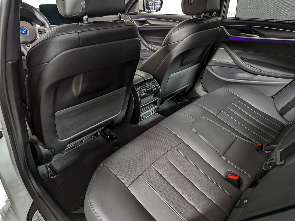 Certified 2023 BMW 530e xDrive w/ Premium Package image 47