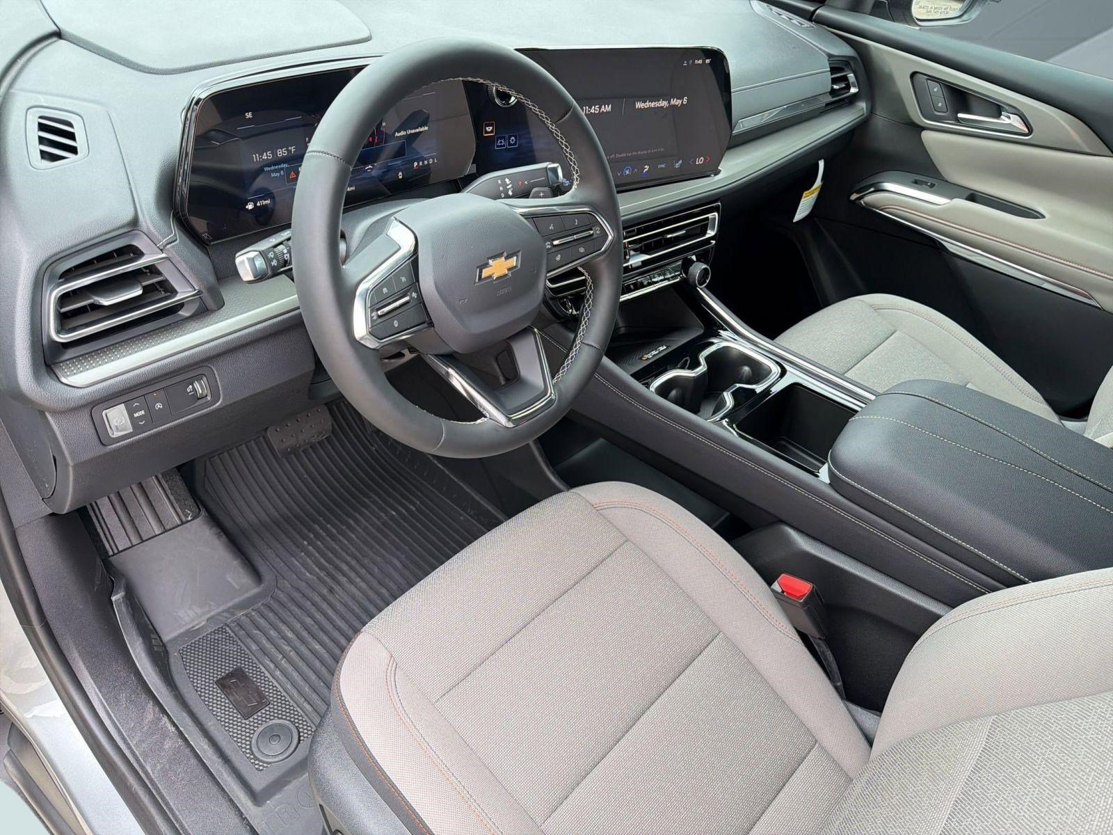 New 2026 Chevrolet Traverse LT FWD image 4