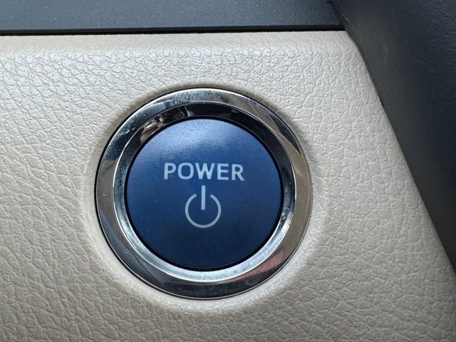 Used 2019 Toyota Camry LE FWD image 23