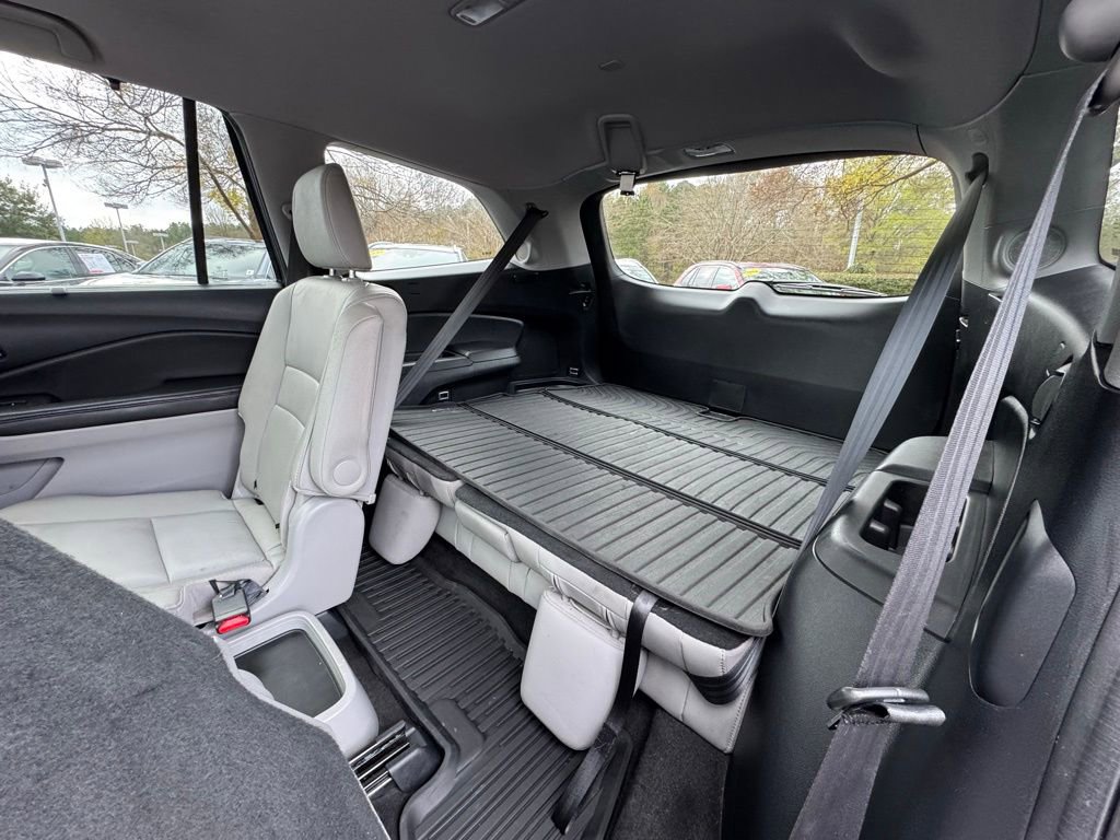 Used 2020 Honda Pilot Touring image 16