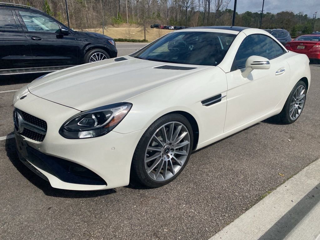 Certified 2020 Mercedes-Benz SLC 300 image 3
