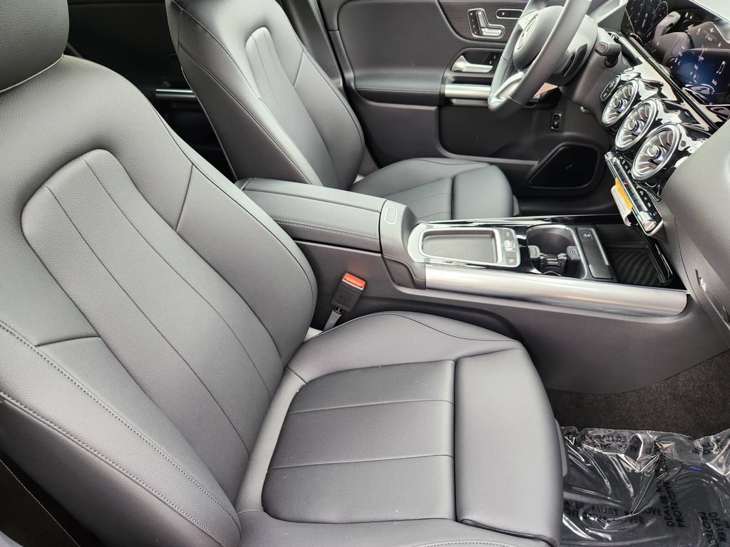 New 2026 Mercedes-Benz GLA 250 4MATIC image 13