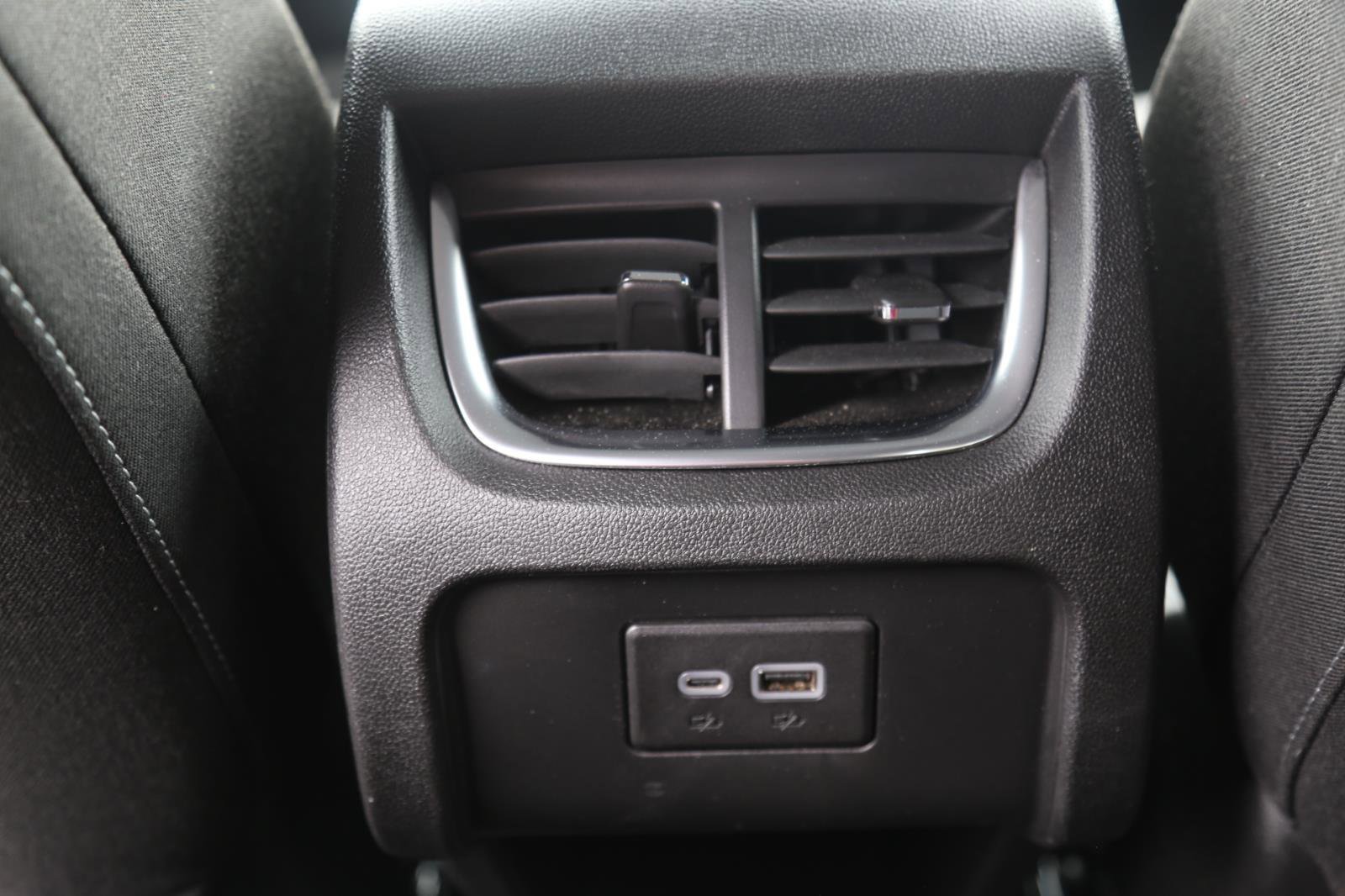 Used 2025 Chevrolet Blazer LT image 21