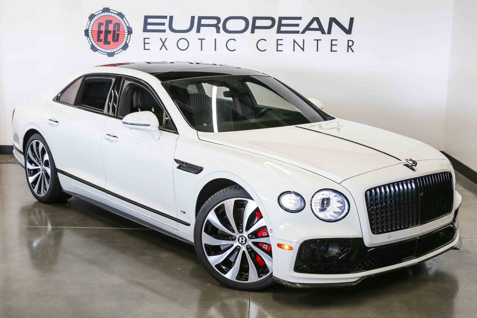 Used 2022 Bentley Flying Spur V8 AWD/4WD image 12