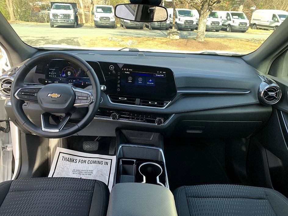 Used 2025 Chevrolet Equinox LT image 13