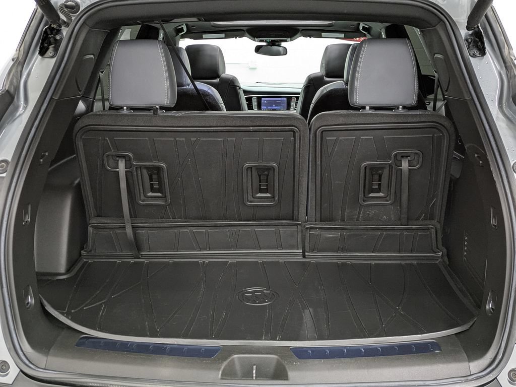 Used 2023 Buick Enclave Essence w/ Experience Buick Package AWD/4WD image 20