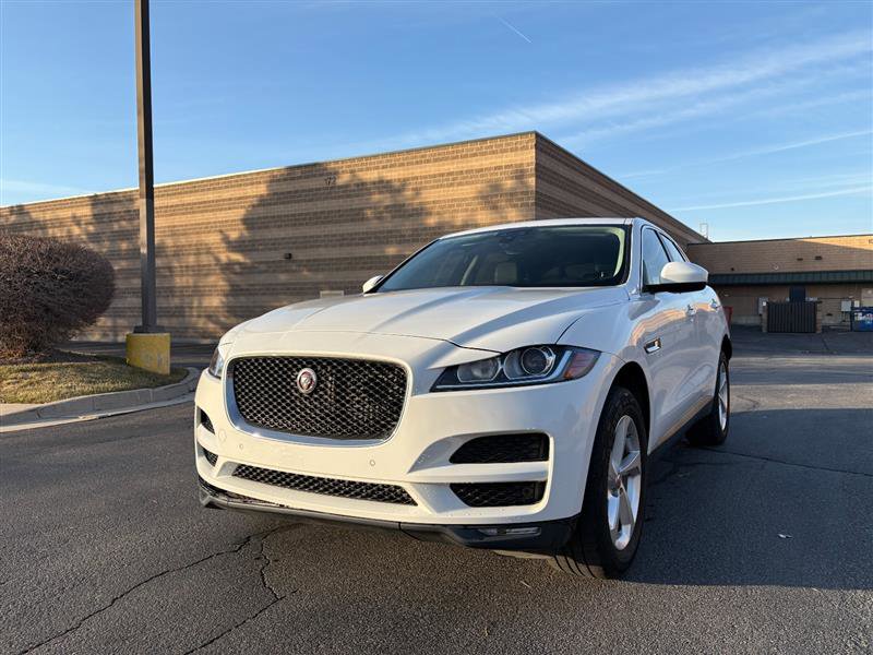 Used 2020 Jaguar F-PACE 25T image 1