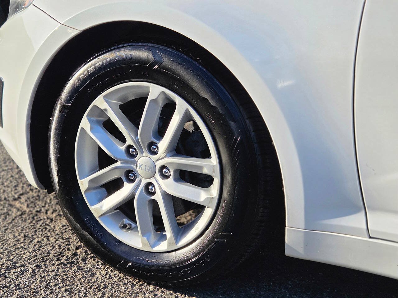 Used 2013 Kia Optima LX FWD image 36