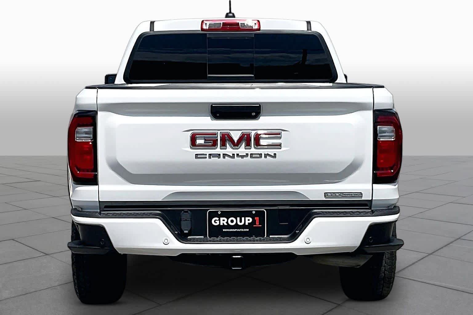 Used 2023 GMC Canyon Elevation w/ Elevation Premium Package RWD image 5