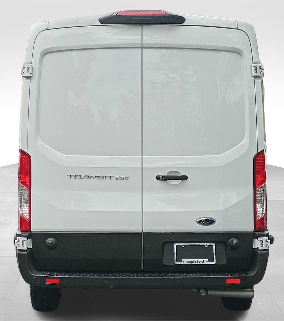 Used 2023 Ford Transit 250 Medium Roof RWD image 5