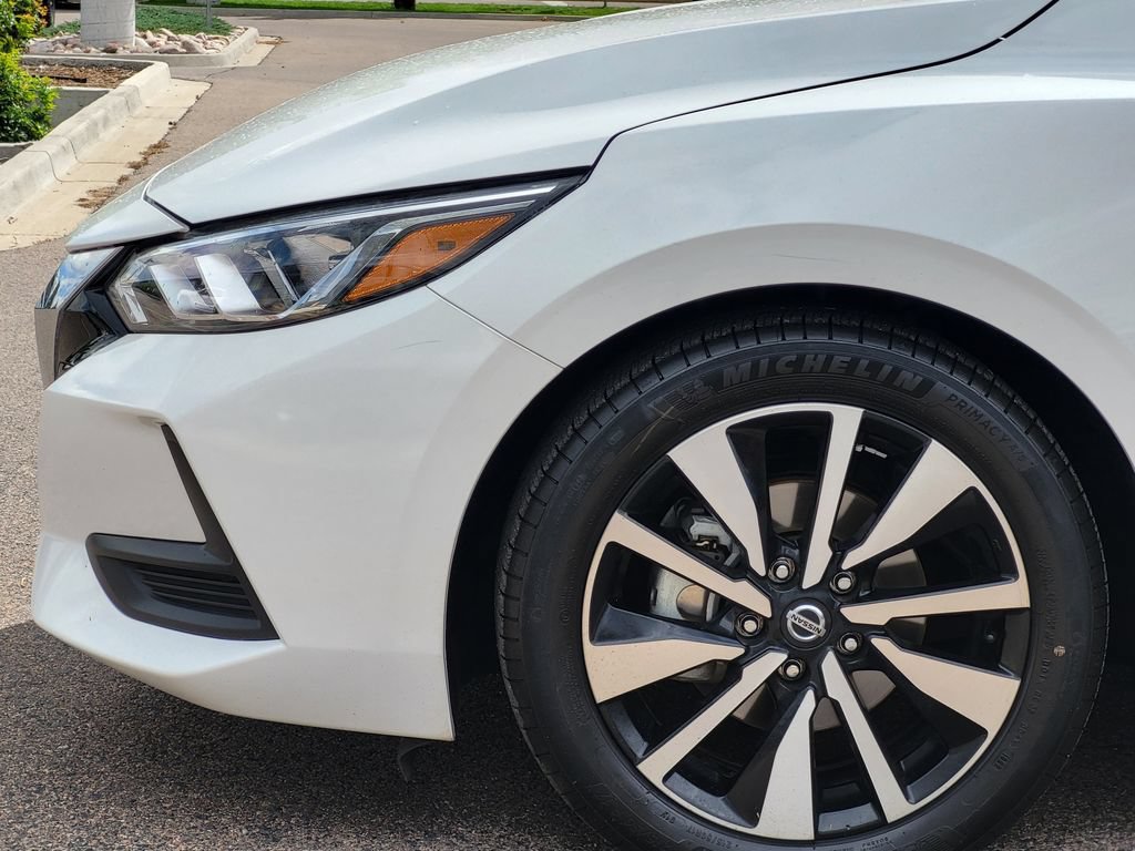 Used 2023 Nissan Sentra SV w/ SV Premium Package FWD image 9