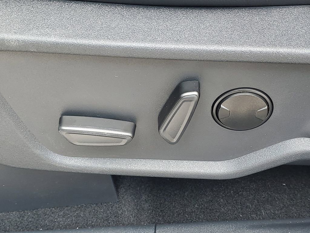 New 2026 Ford Bronco Badlands image 8