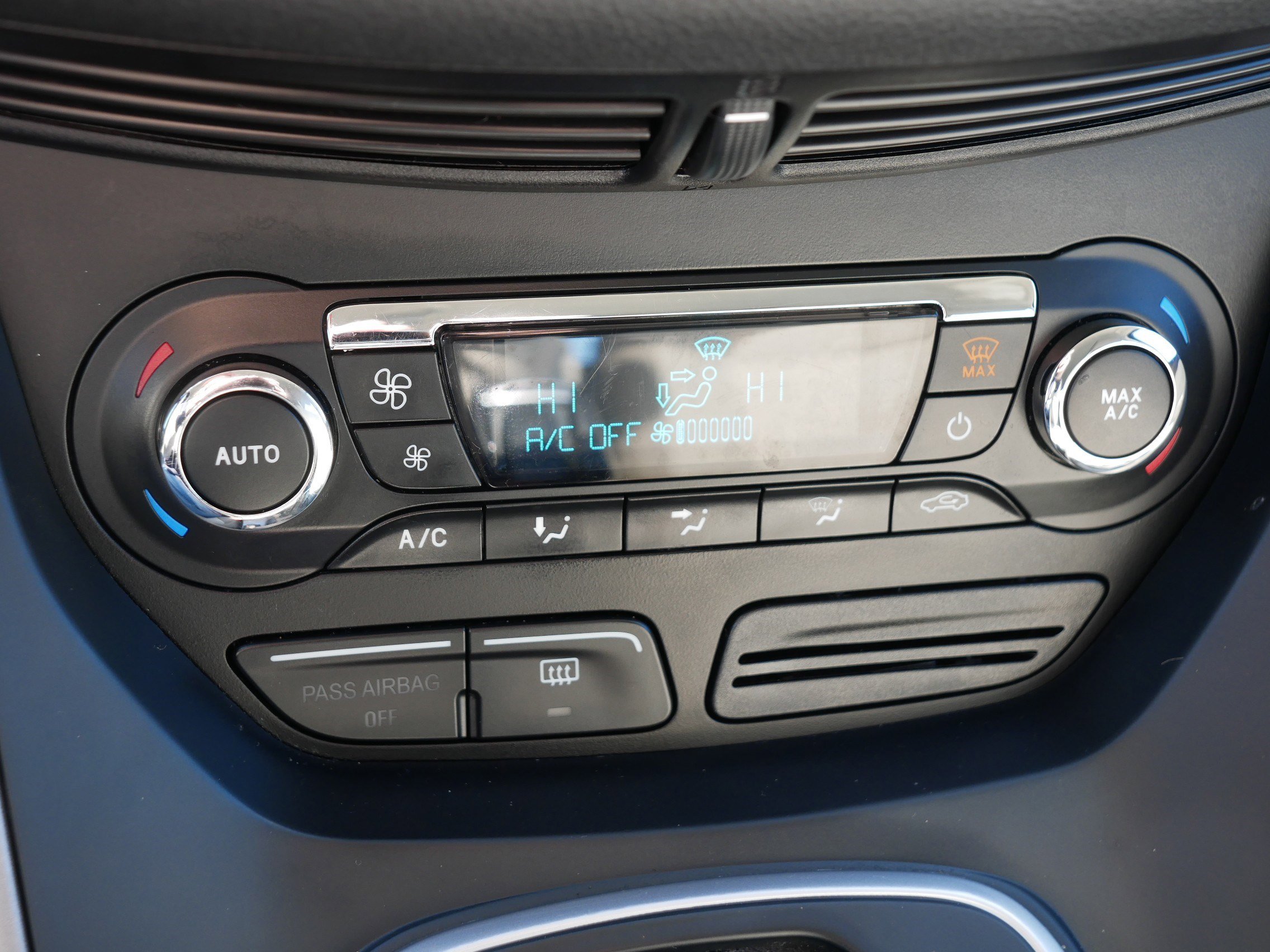 Used 2014 Ford C-MAX SE image 23