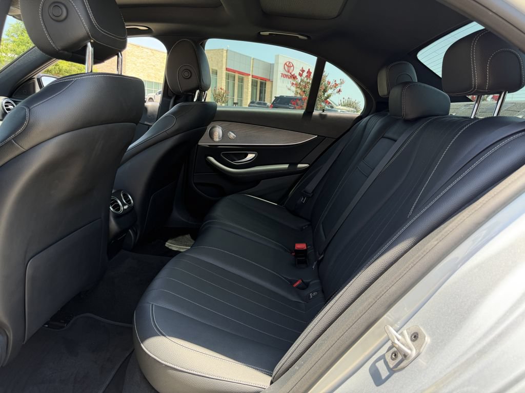 Used 2021 Mercedes-Benz E 350 4MATIC Sedan image 28