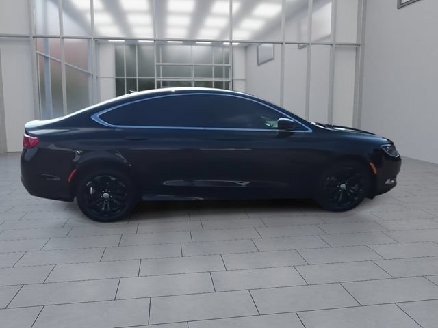 Used 2016 Chrysler 200 Limited w/ Convenience Group FWD image 9