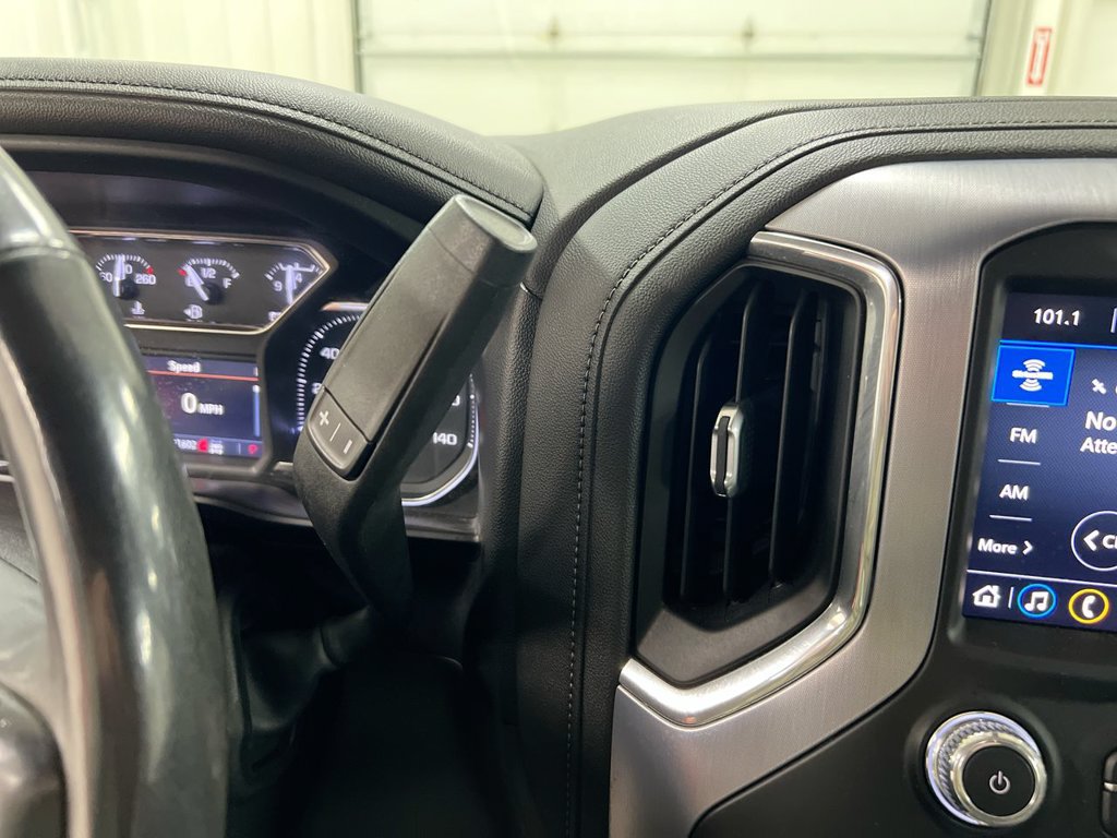 Used 2020 GMC Sierra 1500 SLT w/ SLT Premium Package AWD/4WD image 17