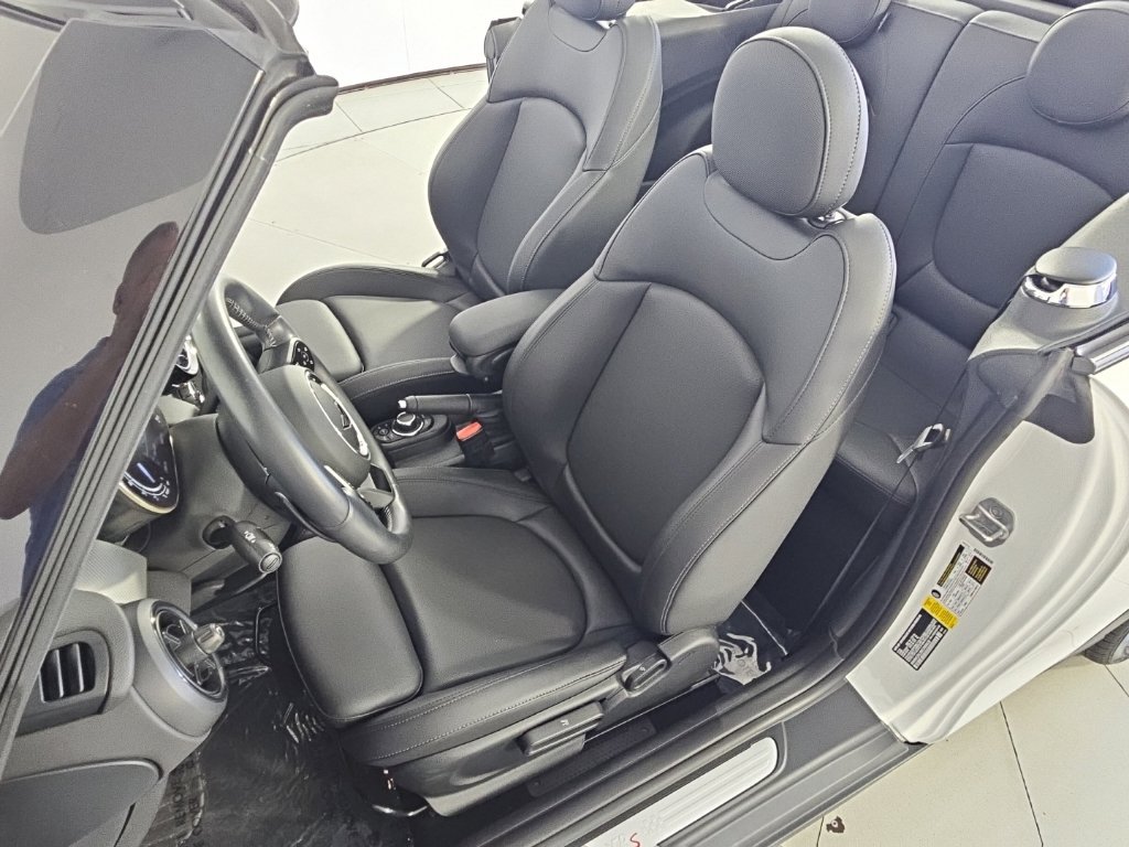 Certified 2024 MINI Cooper S FWD image 25