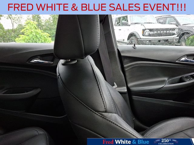Used 2018 Chevrolet Cruze Premier FWD image 13