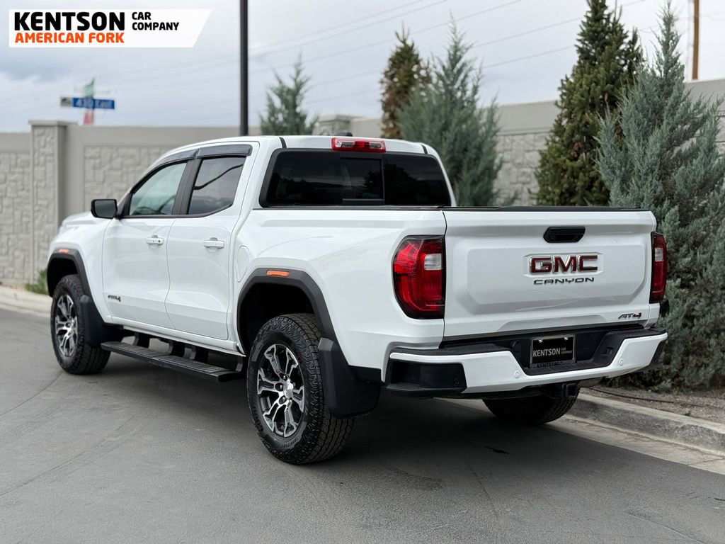 Used 2025 GMC Canyon AT4 image 6