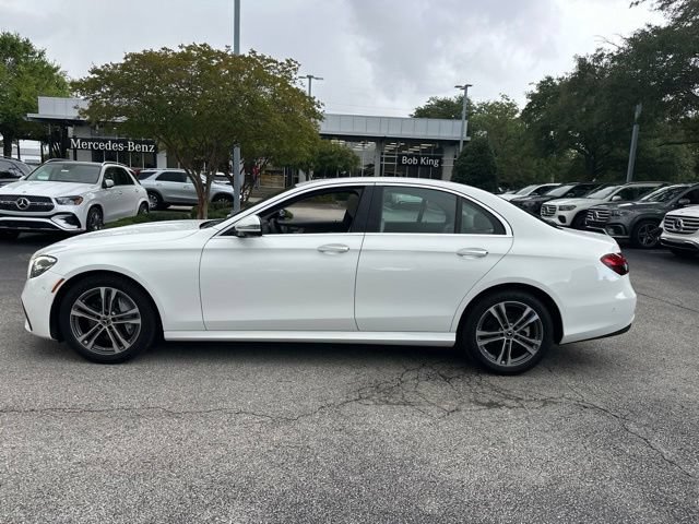 Used 2023 Mercedes-Benz E 350 4MATIC Sedan image 3