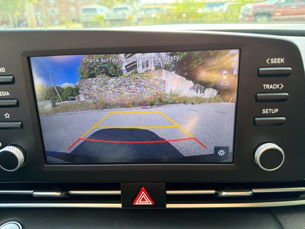 Used 2021 Hyundai Elantra SEL FWD image 23