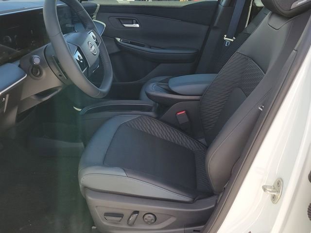 New 2026 Nissan Leaf Platinum+ w/ Illuminated Package image 6