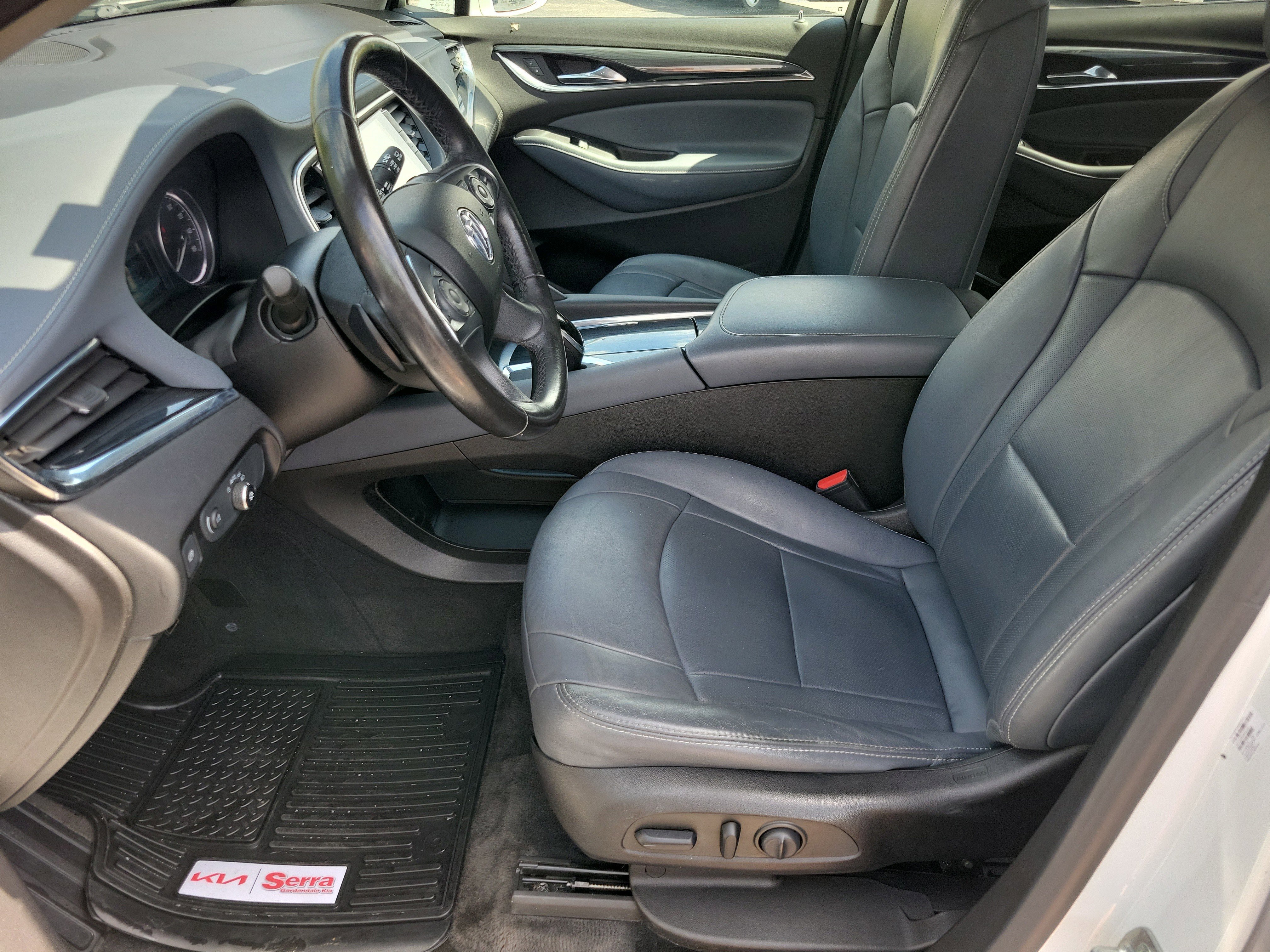 Used 2019 Buick Enclave Essence image 4