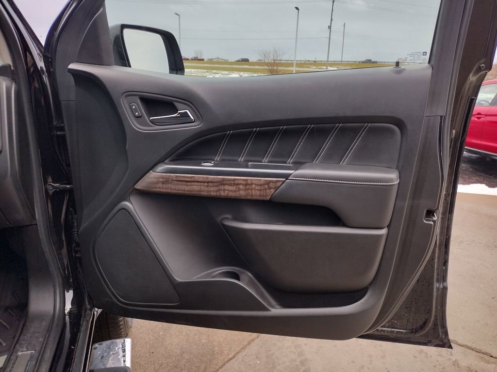 Used 2021 GMC Canyon Denali image 25