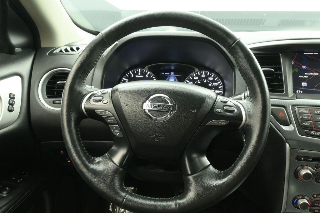 Used 2019 Nissan Pathfinder SL AWD/4WD image 33